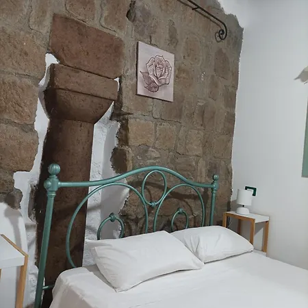 Lägenhet Casetta Del Chiostro Longobardo Viterbo
